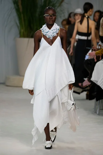Look 23